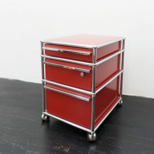 USM Haller Unterstellkorpus rot